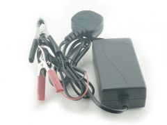 Ultramax 12V 3Ah 240V Lithium-ion (Li-ion), LiNiMnCoO2 Battery Charger